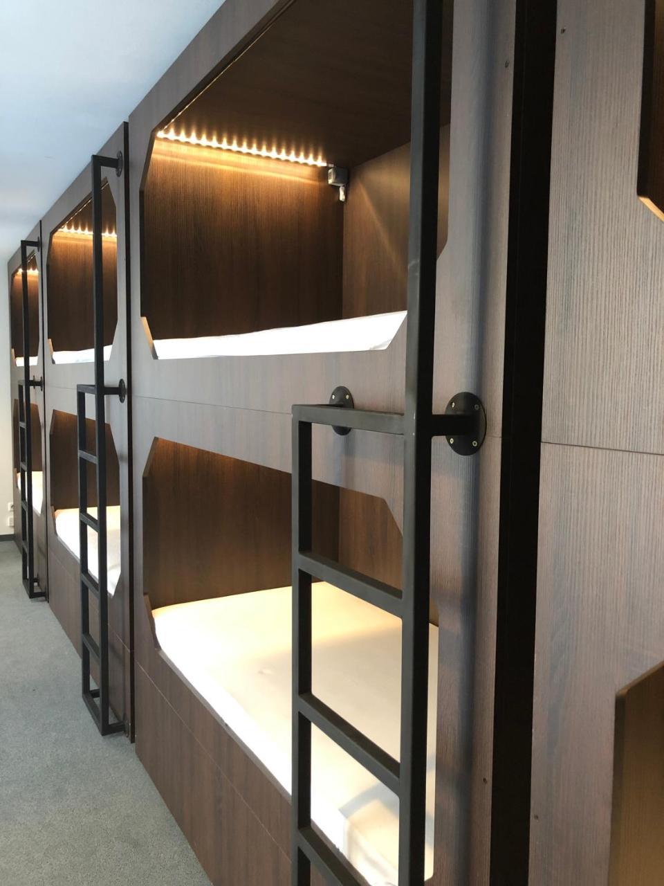 Boutique Hostel Zum Goldenen Kegel Вена Экстерьер фото